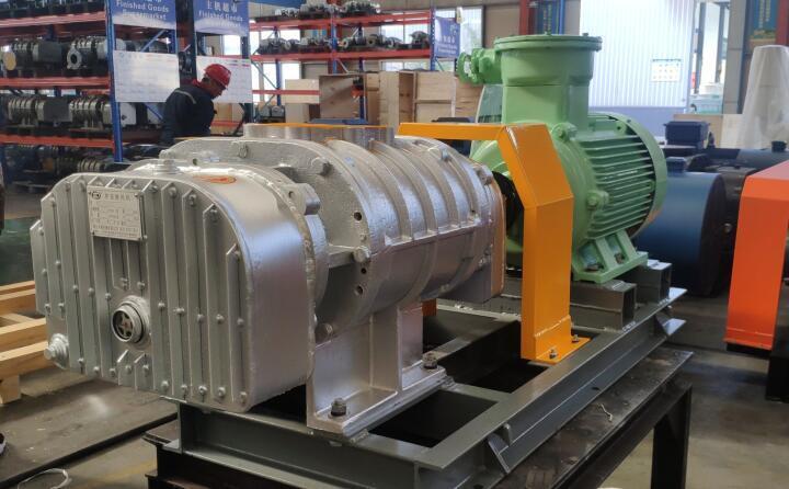 三葉羅茨鼓風(fēng)機(jī)冬季啟動前需要做哪些準(zhǔn)備工作？